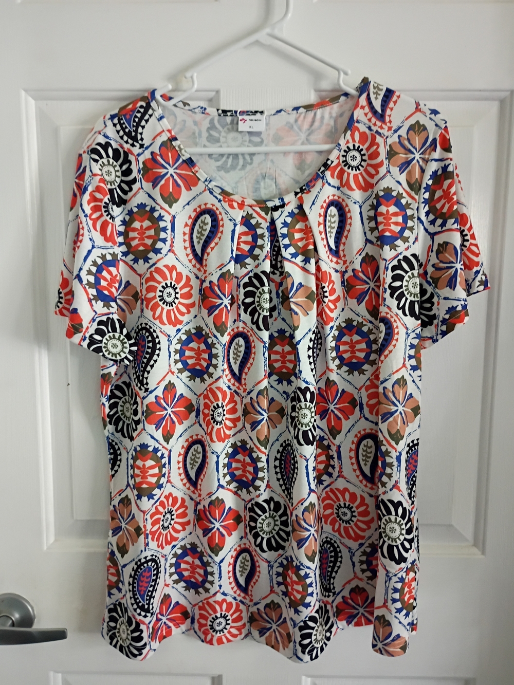Women's Patterned Short Sleeve Blouse - White with Coral & Blue New with Tags